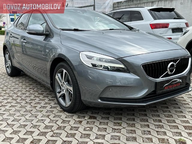 Volvo V40 Momentum T3 2WD, 112kW, A6, 5d.