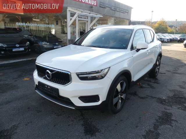 Volvo XC40 Momentum D4 AWD, 140kW, A8, 5d.