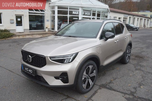 Volvo XC40 T5 2WD, 192kW, A, 5d.