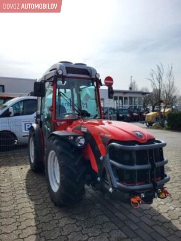 Carraro Kompaktný traktor, 55kW