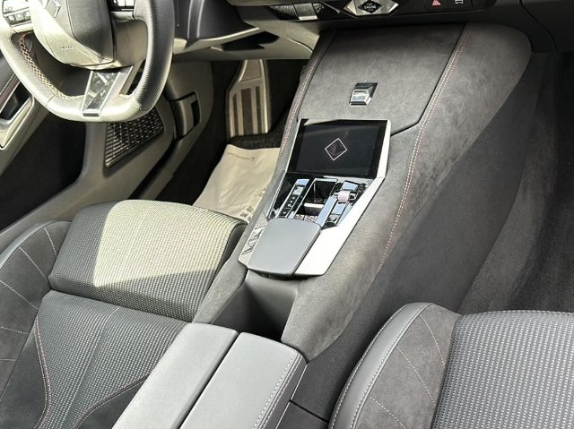 DS Automobiles DS4 Performance Line 1.6 Hybrid, 133kW, A, 5d.