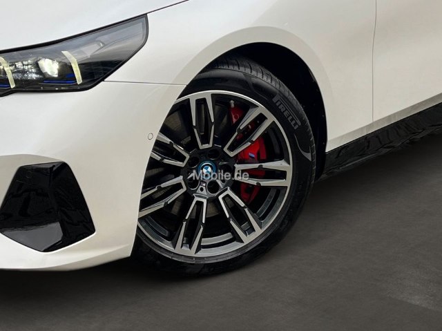 BMW i5 xDrive M60, 442kW, A, 5d.