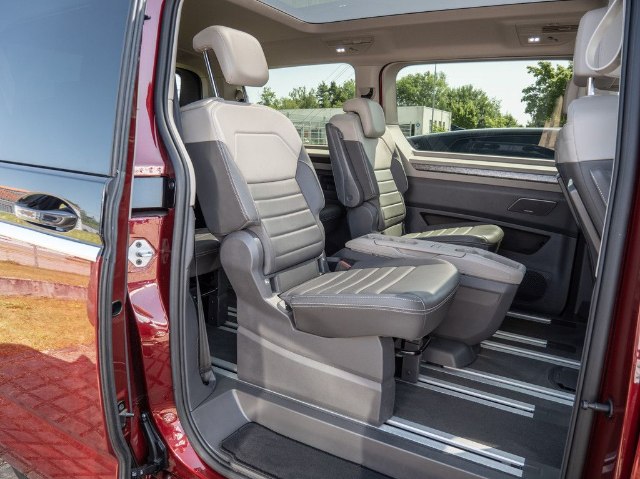 Volkswagen T7 Multivan Lang 1.4 TSI eHybrid DSG, 160kW, A6, 5d.
