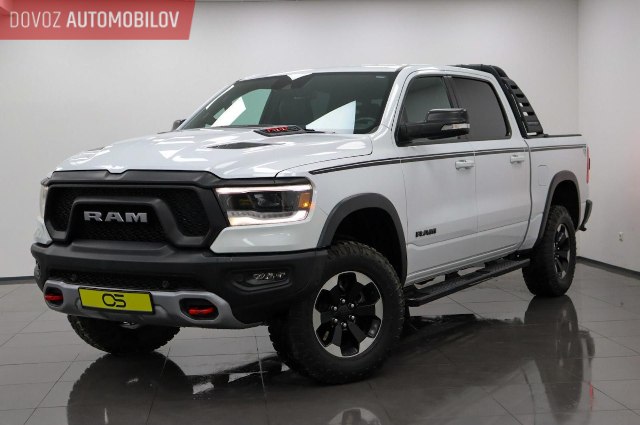Dodge RAM 5.7 HEMI V8 4x4, 295kW, A, 5d.