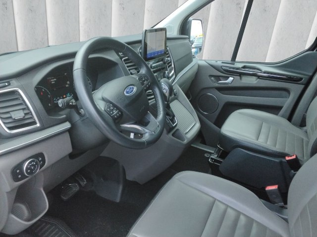 Ford Tourneo Custom L1 Titanium 2.0 TDCI, 136kW, A, 5d.