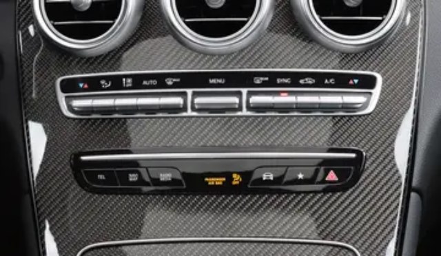 Mercedes-Benz GLC AMG Line 300 d 4Matic, 180kW, A9, 5d.