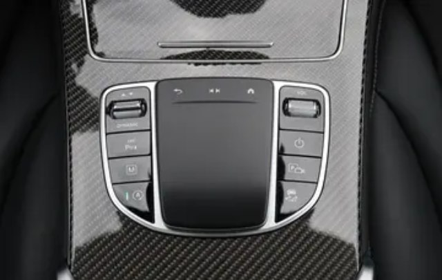 Mercedes-Benz GLC AMG Line 300 d 4Matic, 180kW, A9, 5d.