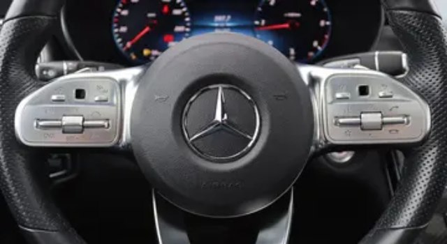 Mercedes-Benz GLC AMG Line 300 d 4Matic, 180kW, A9, 5d.