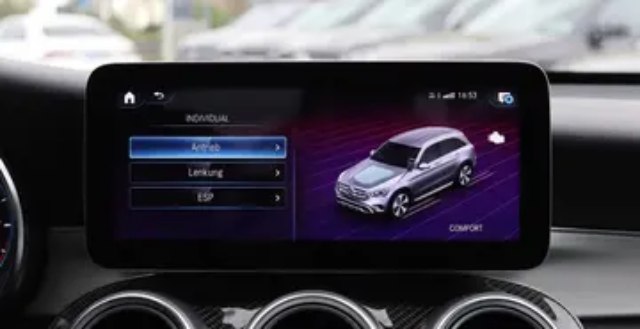 Mercedes-Benz GLC AMG Line 300 d 4Matic, 180kW, A9, 5d.