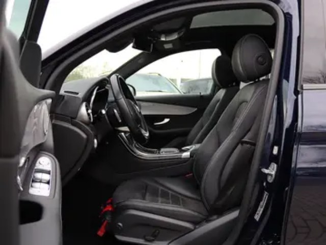 Mercedes-Benz GLC AMG Line 300 d 4Matic, 180kW, A9, 5d.
