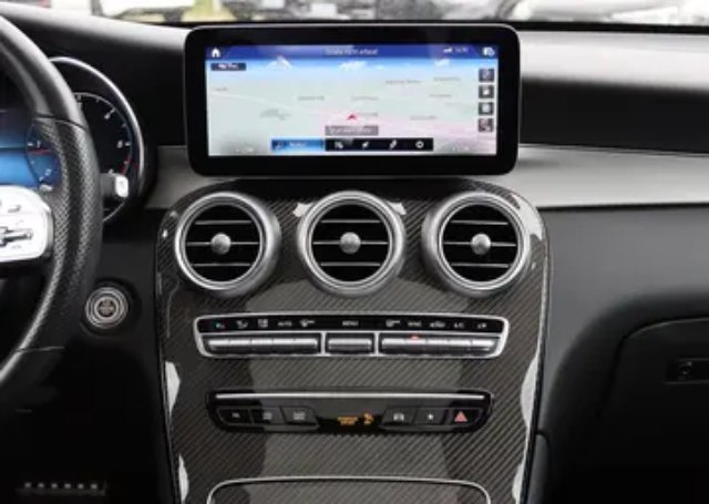 Mercedes-Benz GLC AMG Line 300 d 4Matic, 180kW, A9, 5d.