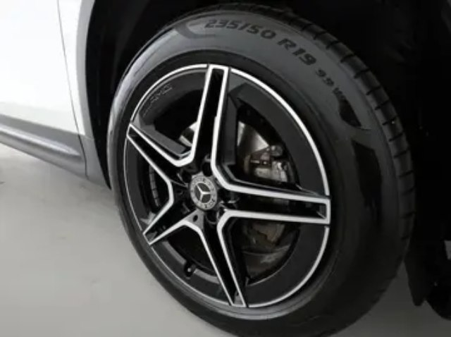 Mercedes-Benz GLB AMG Line 200 d 4Matic, 110kW, A8, 5d.