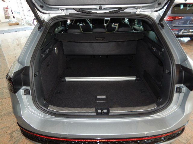 Volkswagen Passat Variant R-Line 2.0 TDI DSG, 110kW, A7, 5d.