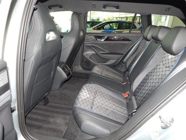 Volkswagen Passat Variant R-Line 2.0 TDI DSG, 110kW, A7, 5d.