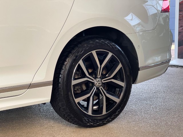 Volkswagen Passat R-Line 2.0 TDI DSG, 140kW, A7, 5d.