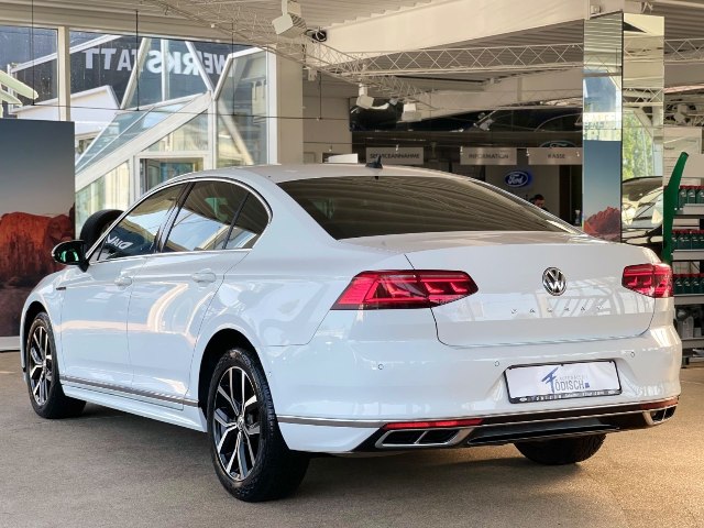 Volkswagen Passat R-Line 2.0 TDI DSG, 140kW, A7, 5d.