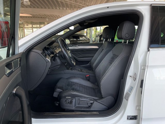 Volkswagen Passat R-Line 2.0 TDI DSG, 140kW, A7, 5d.