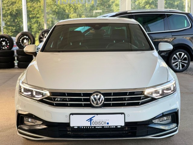Volkswagen Passat R-Line 2.0 TDI DSG, 140kW, A7, 5d.