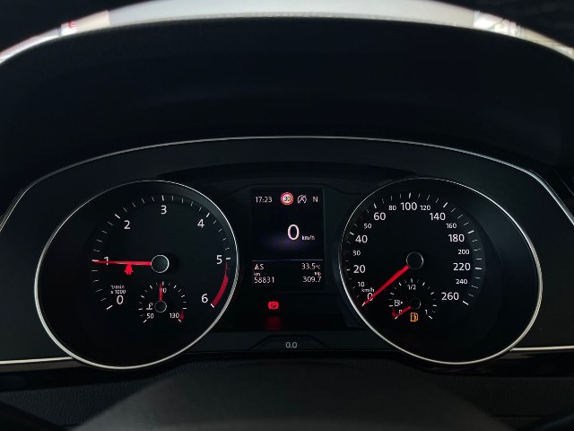 Volkswagen Passat R-Line 2.0 TDI DSG, 140kW, A7, 5d.