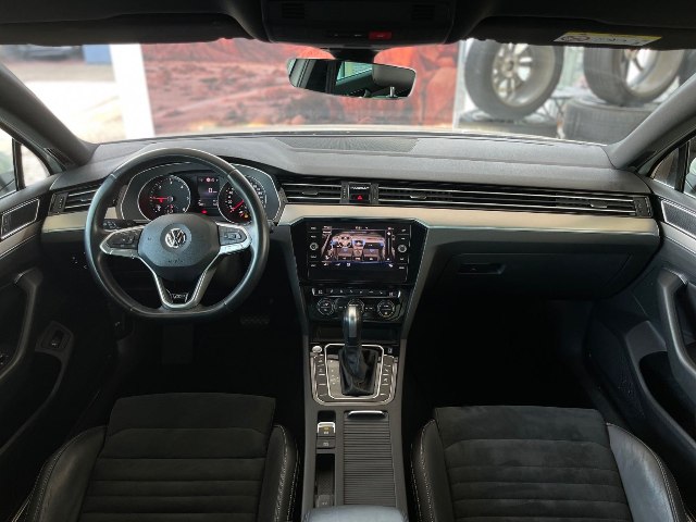 Volkswagen Passat R-Line 2.0 TDI DSG, 140kW, A7, 5d.