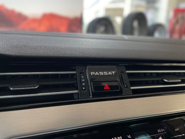 Volkswagen Passat R-Line 2.0 TDI DSG, 140kW, A7, 5d.