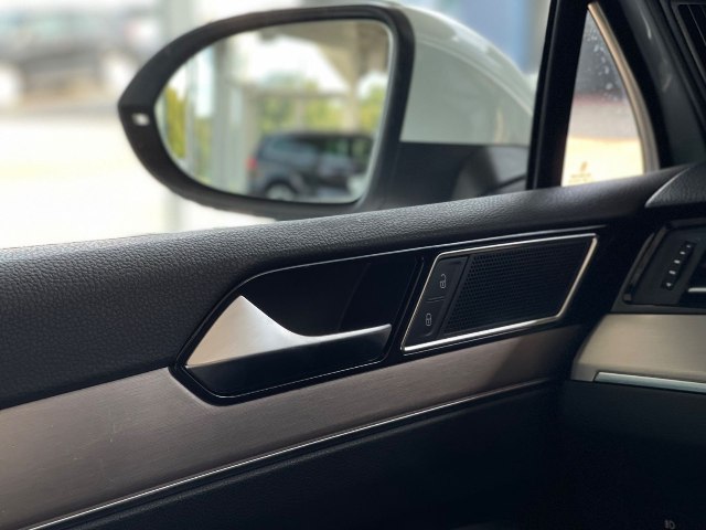 Volkswagen Passat R-Line 2.0 TDI DSG, 140kW, A7, 5d.