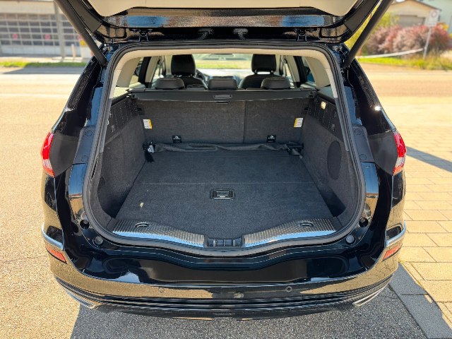Ford Mondeo Kombi Vignale 2.0 EcoBlue, 140kW, A8, 5d.