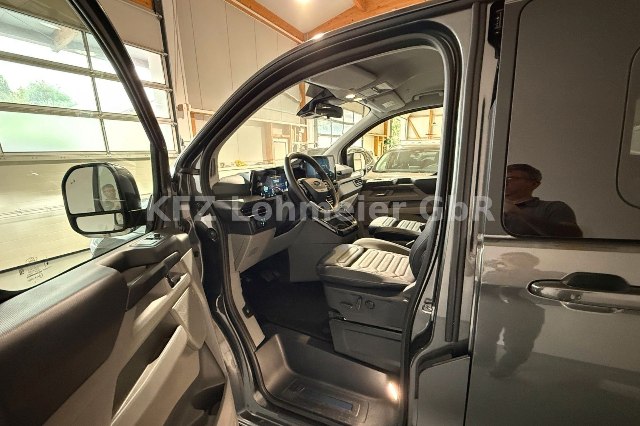 Ford Tourneo Custom L1 Titanium 2.0 EcoBlue AWD, 125kW, A, 5d.