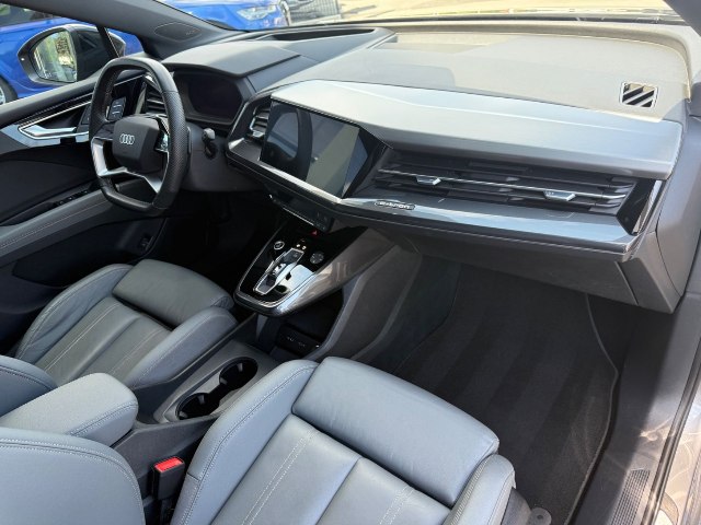 Audi Q4 e-tron 40 S-Line RWD, 150kW, A, 5d.
