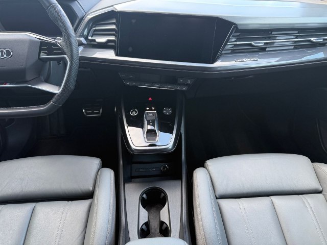 Audi Q4 e-tron 40 S-Line RWD, 150kW, A, 5d.