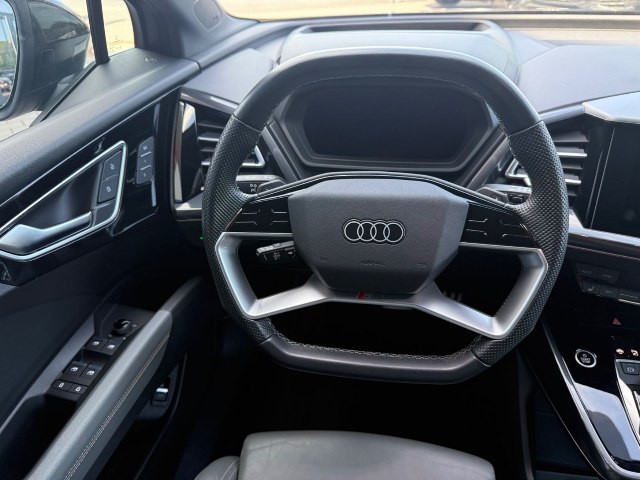 Audi Q4 e-tron 40 S-Line RWD, 150kW, A, 5d.