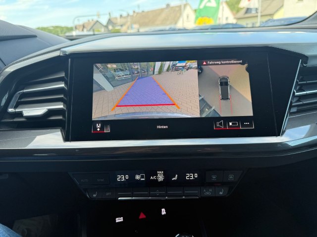 Audi Q4 e-tron 40 S-Line RWD, 150kW, A, 5d.