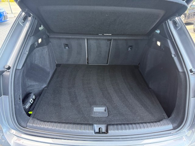 Audi Q4 e-tron 40 S-Line RWD, 150kW, A, 5d.