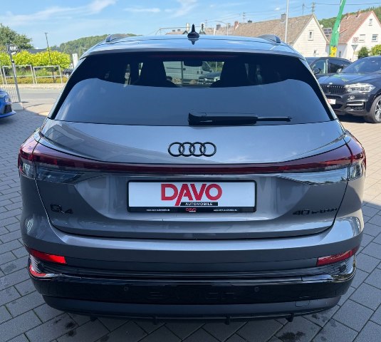 Audi Q4 e-tron 40 S-Line RWD, 150kW, A, 5d.