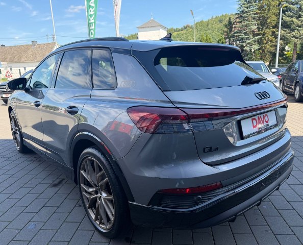 Audi Q4 e-tron 40 S-Line RWD, 150kW, A, 5d.