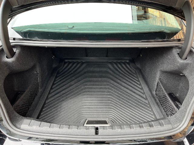 BMW rad 3 Sport Line 320d xDrive, 140kW, A8, 4d.