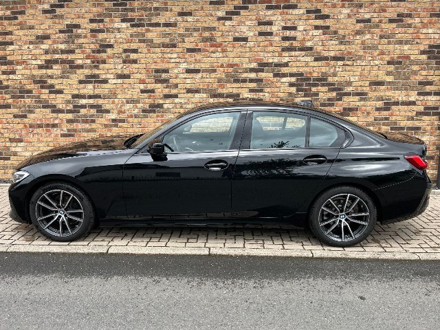 BMW rad 3 Sport Line 320d xDrive, 140kW, A8, 4d.
