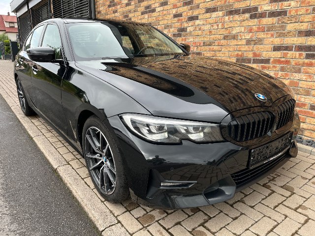 BMW rad 3 Sport Line 320d xDrive, 140kW, A8, 4d.