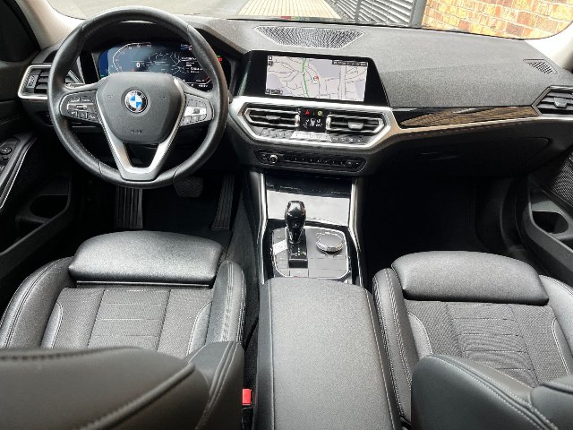 BMW rad 3 Sport Line 320d xDrive, 140kW, A8, 4d.