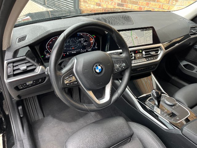 BMW rad 3 Sport Line 320d xDrive, 140kW, A8, 4d.