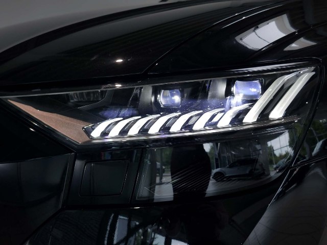 Audi RSQ8 4.0 TFSI V8 quattro Tiptronic, 441kW, A8, 5d.