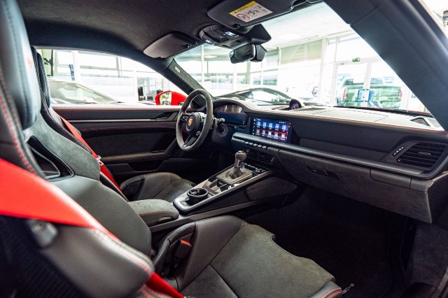 Porsche 992 GT3, 375kW, A, 2d.