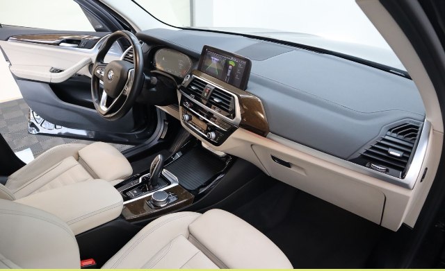 BMW X3 xDrive 20d Luxury Line, 140kW, A8, 5d.