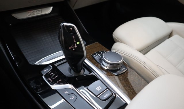 BMW X3 xDrive 20d Luxury Line, 140kW, A8, 5d.
