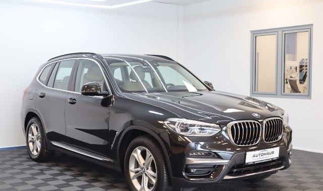 BMW X3 xDrive 20d Luxury Line, 140kW, A8, 5d.