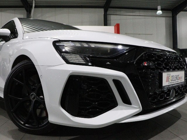 Audi RS3 Sportback 2.5 TFSI quattro S-tronic, 294kW, A7, 5d.