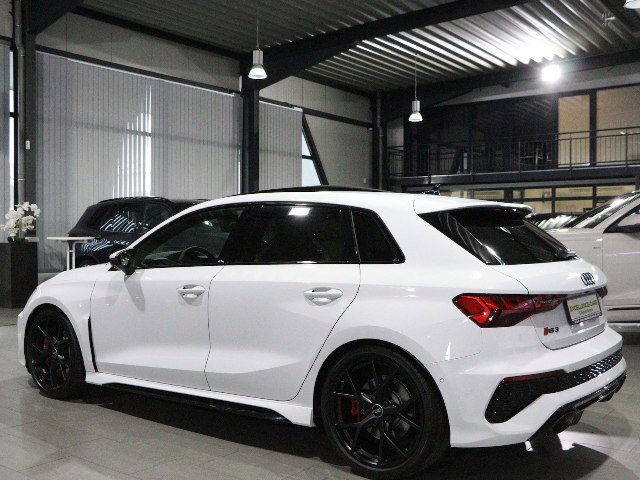 Audi RS3 Sportback 2.5 TFSI quattro S-tronic, 294kW, A7, 5d.