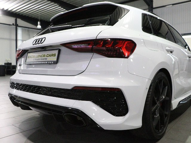 Audi RS3 Sportback 2.5 TFSI quattro S-tronic, 294kW, A7, 5d.