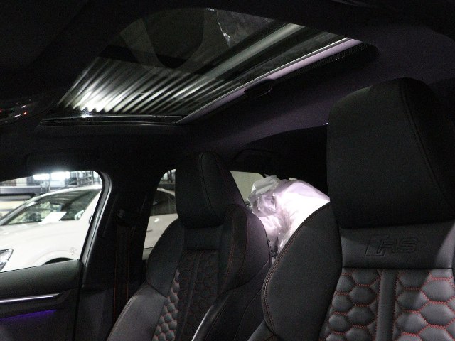 Audi RS3 Sportback 2.5 TFSI quattro S-tronic, 294kW, A7, 5d.