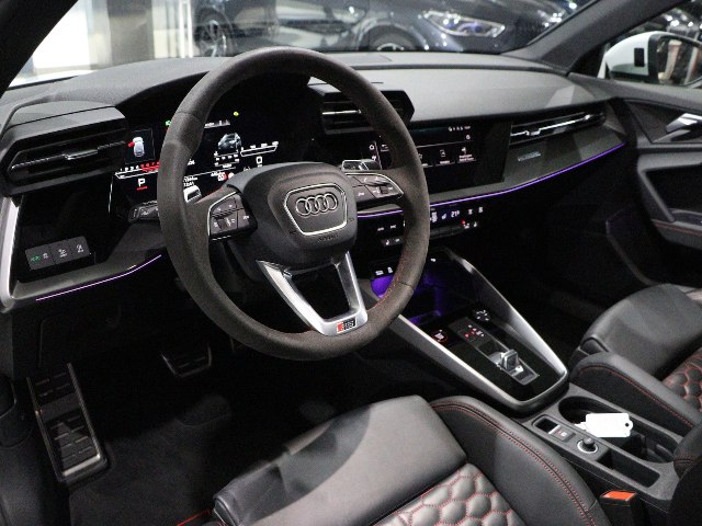 Audi RS3 Sportback 2.5 TFSI quattro S-tronic, 294kW, A7, 5d.